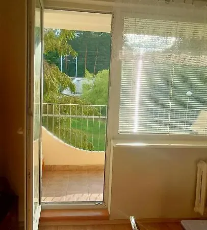 Na Trawki 15 Minut Od Lotniska Przy Pkm Niedzwiednik Apartmán *
